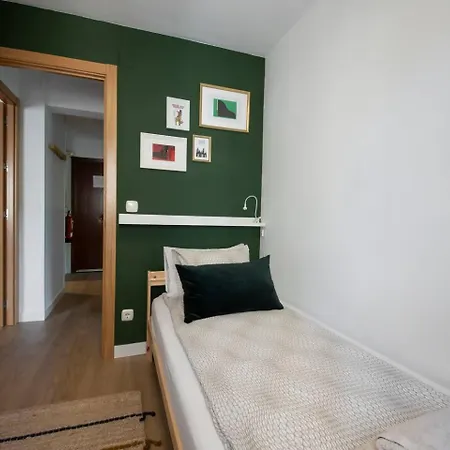 Muy Comodo Con Wifi Y Netflix * Rentería